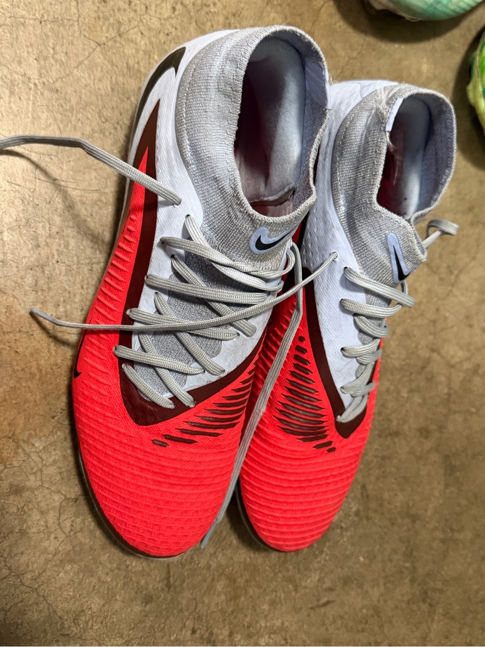 Nike Soccer Cleats - Size 8